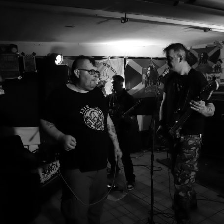 Schlag (F) Punkrock City Hof - 9. Dezember 2024 (5).JPG